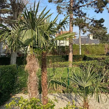 Le De 3* Довиль