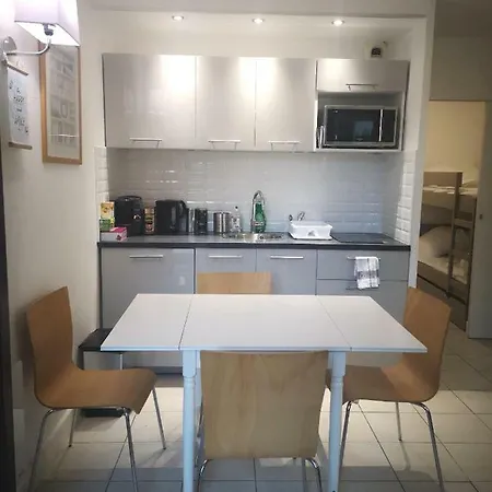 Le De 公寓式酒店 3*