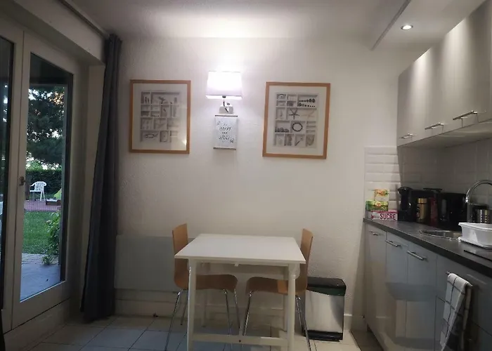 מלון דירות Le De 3*